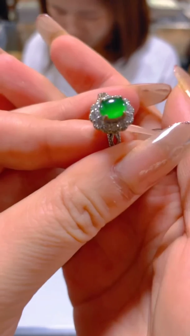 未镶嵌戒指翡翠多样性发一
