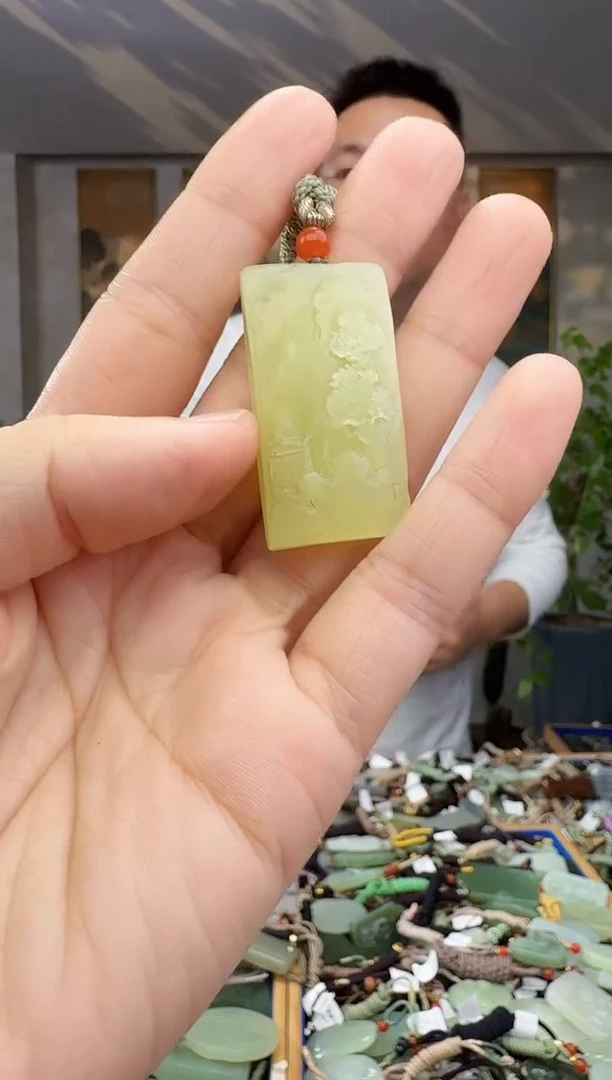 未镶嵌和田玉挂件拍一发一