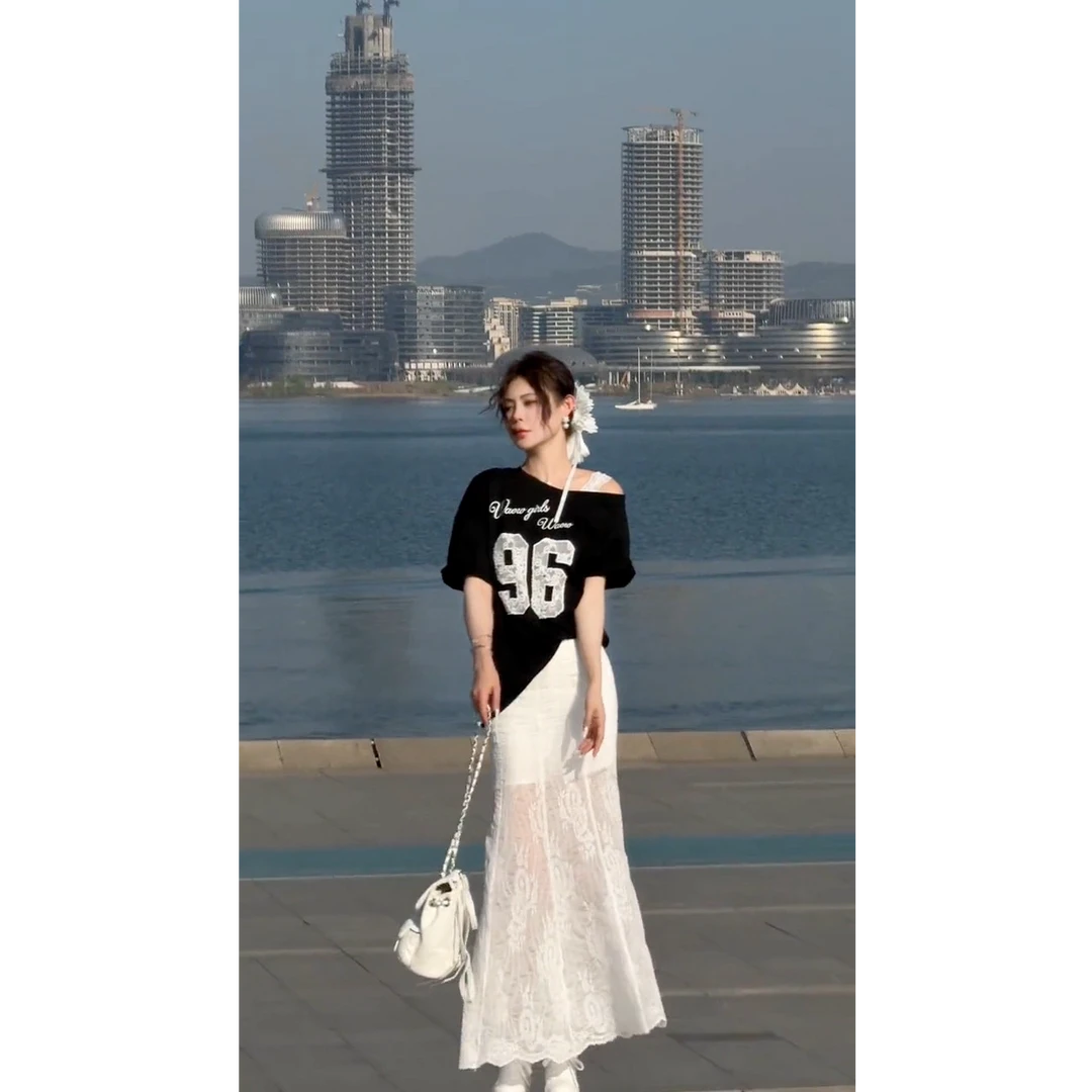 2025时尚96刺绣数字蕾丝露肩百搭短袖T恤+法式气质蕾丝半身裙套装