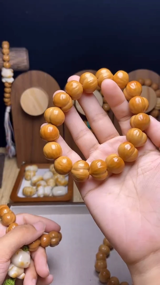 猴头核桃手串微瑕聚宝盆大尺寸爱心屁桃