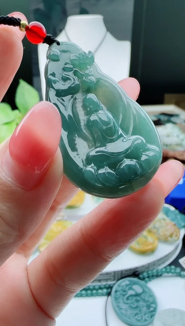 【闪购商品】翡翠颈饰未镶嵌多样性随机一件发货