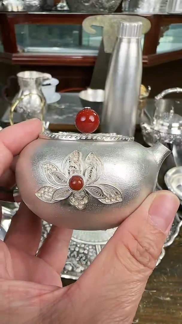 足银999精工手工掐丝蝶恋花泡茶壶