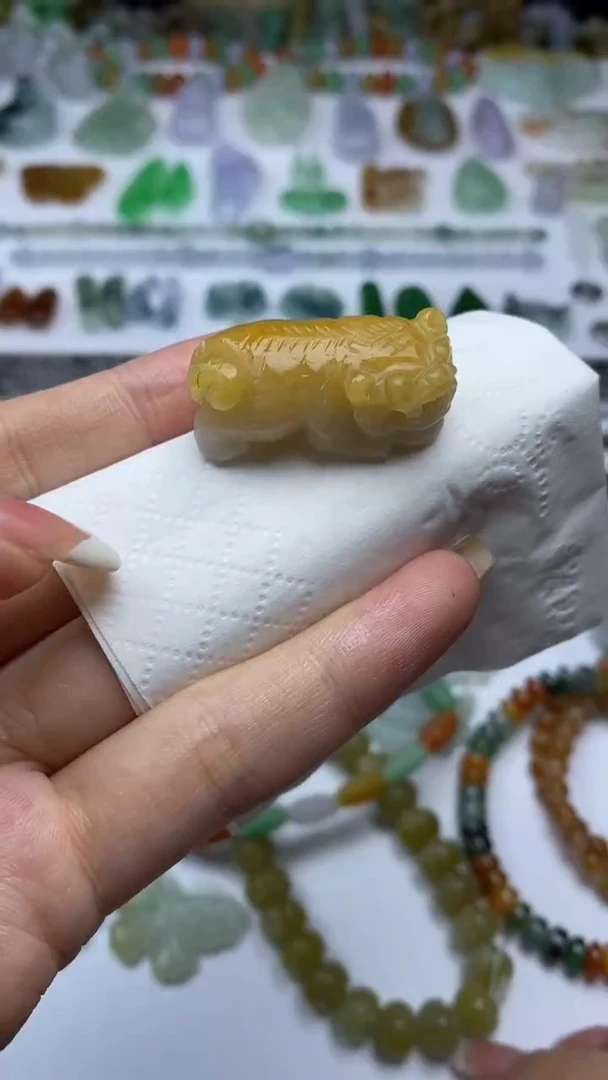 未镶嵌定制翡翠毛货定制不退不换