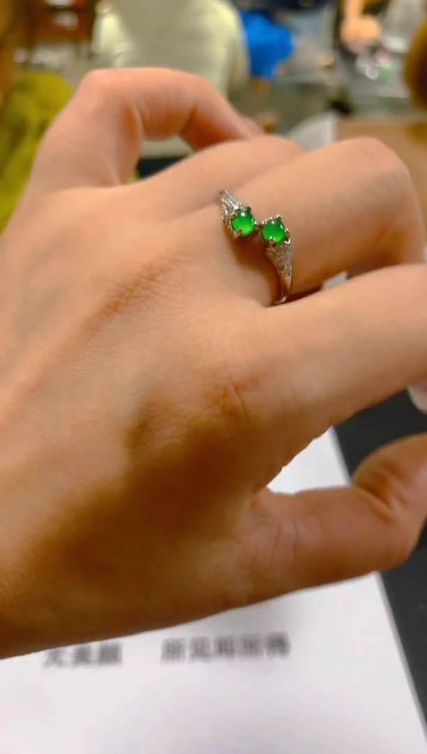 翡翠戒指未镶嵌多样性发一