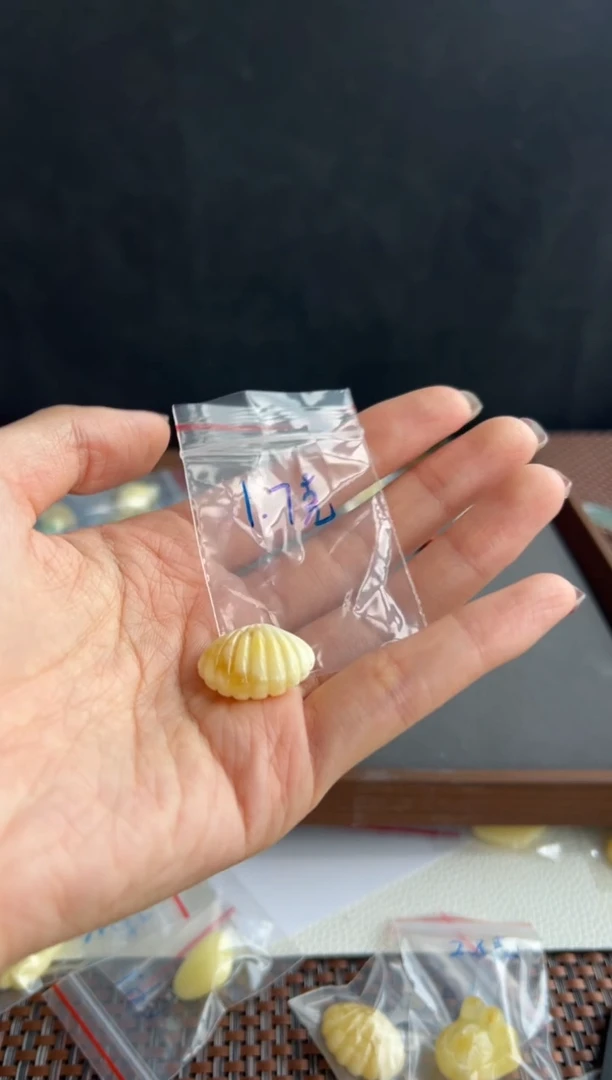 蜜蜡吊坠(不含链)未镶嵌911买断