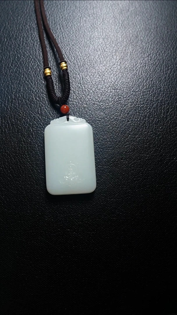 颈饰未镶嵌和田玉无事牌