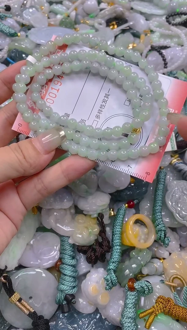 翡翠未镶嵌颈饰闪购0019448