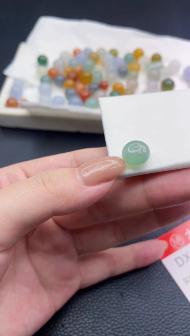 未镶嵌定制翡翠陈*墨珠子