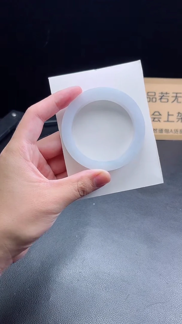 未镶嵌手镯定制翡翠小*猪定制