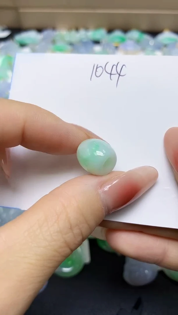 翡翠未镶嵌颈饰 天然缅甸翡翠A货