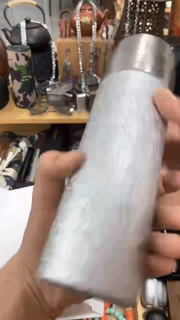 瓷片闪购商品  如图所示