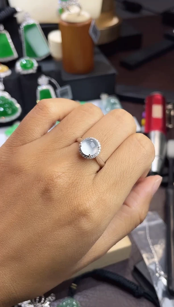 18K金镶嵌戒指翡翠ZHG01022-64