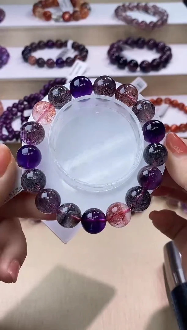 【闪购商品】水晶手链未镶嵌黑加仑超七12m+