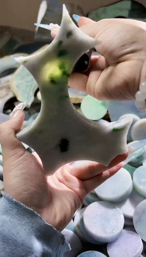 翡翠未镶嵌颈饰翡翠A货 江谭809