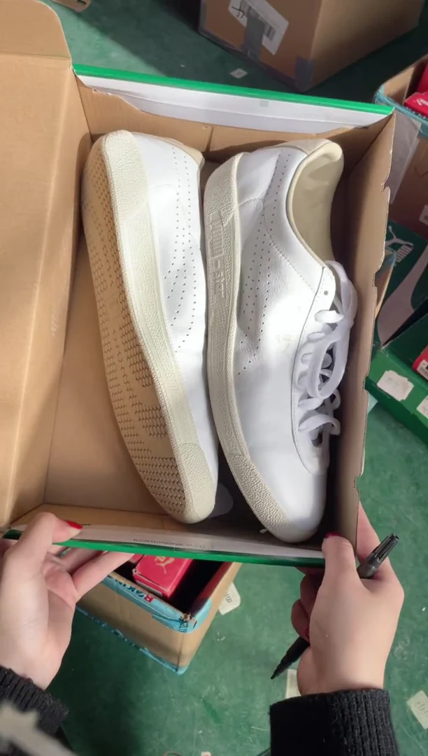 彪马时尚休闲运动鞋44.5M  DD14