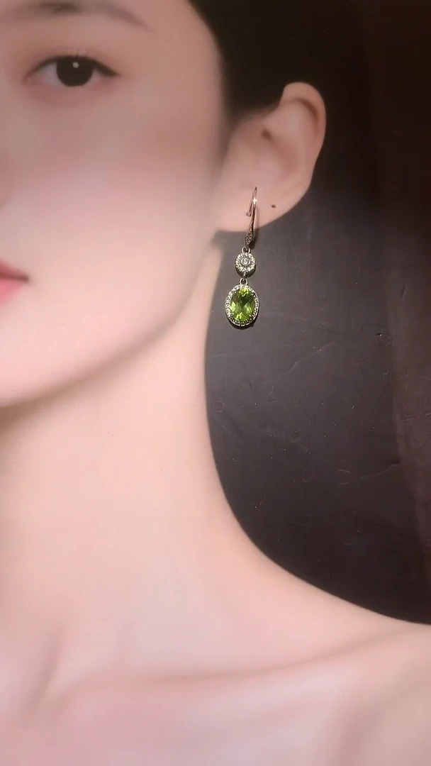银S925镶嵌耳饰橄榄石【宝石世家严选】