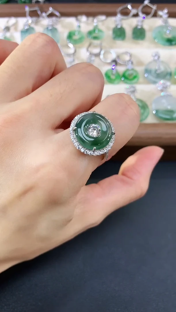 吊坠(不含链)未镶嵌翡翠58买断场不退不换|380