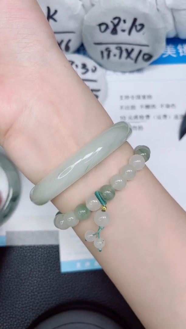 石英质玉手镯未镶嵌29-59.9