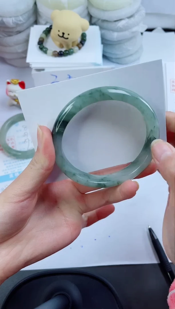 【闪购商品】石英质玉手镯未镶嵌822-60.7