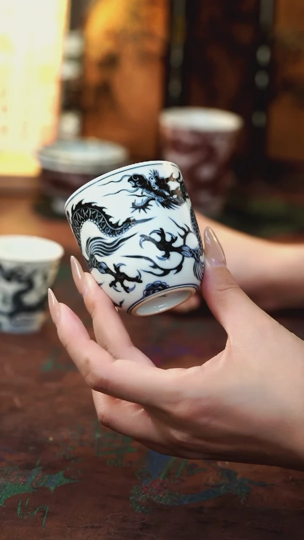 铠甲龙手雷杯子博陵