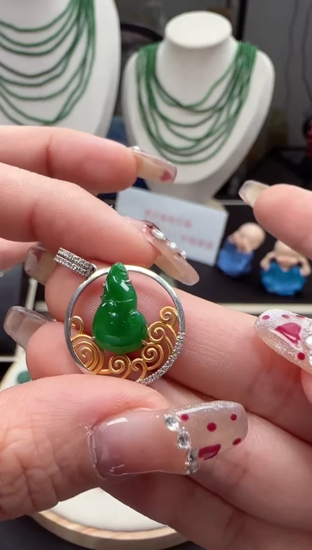 【闪购商品】翡翠颈饰18K金镶嵌12345784522