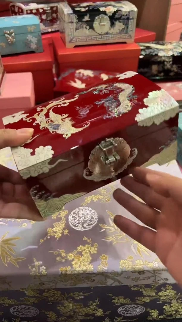 鱼锁绒布底·微瑕·弘贝雅螺钿漆器文化馆