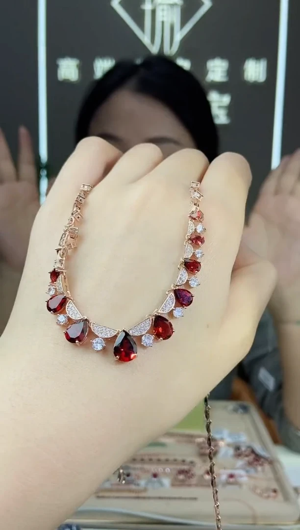 【闪购商品】石榴石颈饰银S925镶嵌颈饰