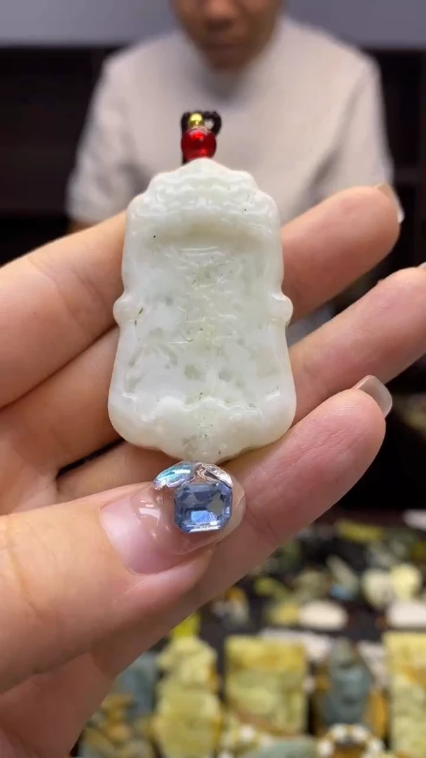未镶嵌岫玉挂件