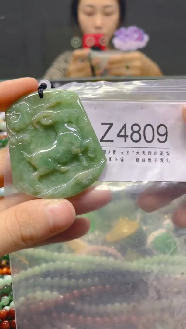 颈饰未镶嵌翡翠/Z/翡翠A货，一件也是批发价