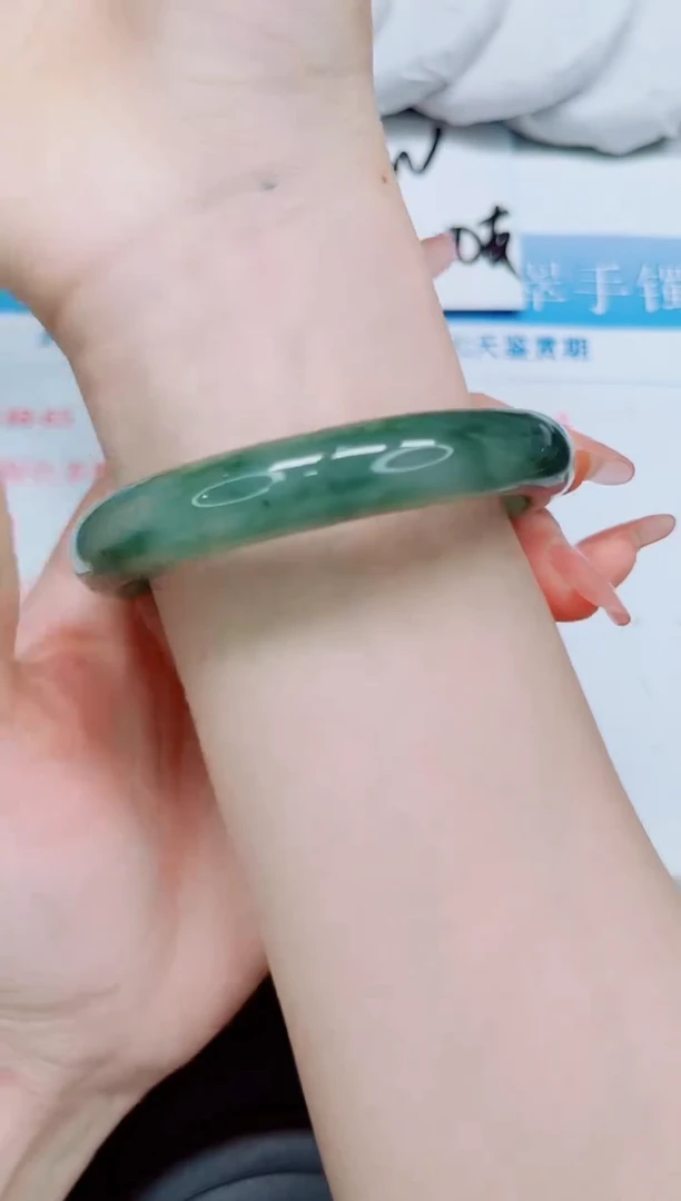 【闪购商品】石英质玉手镯未镶嵌101-59