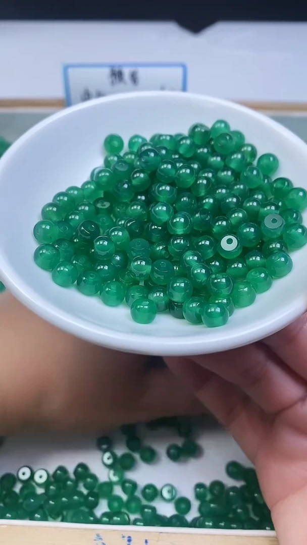 未镶嵌散珠玛瑙/玉髓D487 冰阳绿玛瑙苹果珠5*6mm30颗9.9元