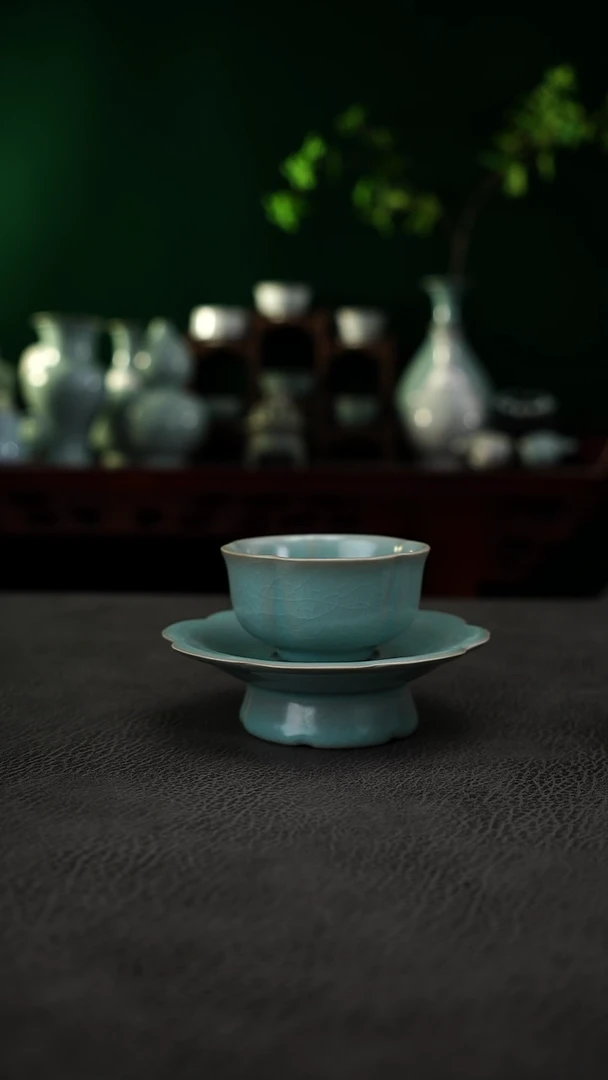 瓷片仿古花口小盏托精品~帆