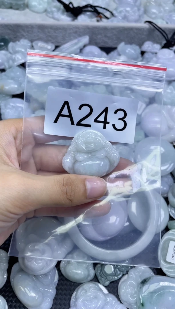 颈饰未镶嵌翡翠a243