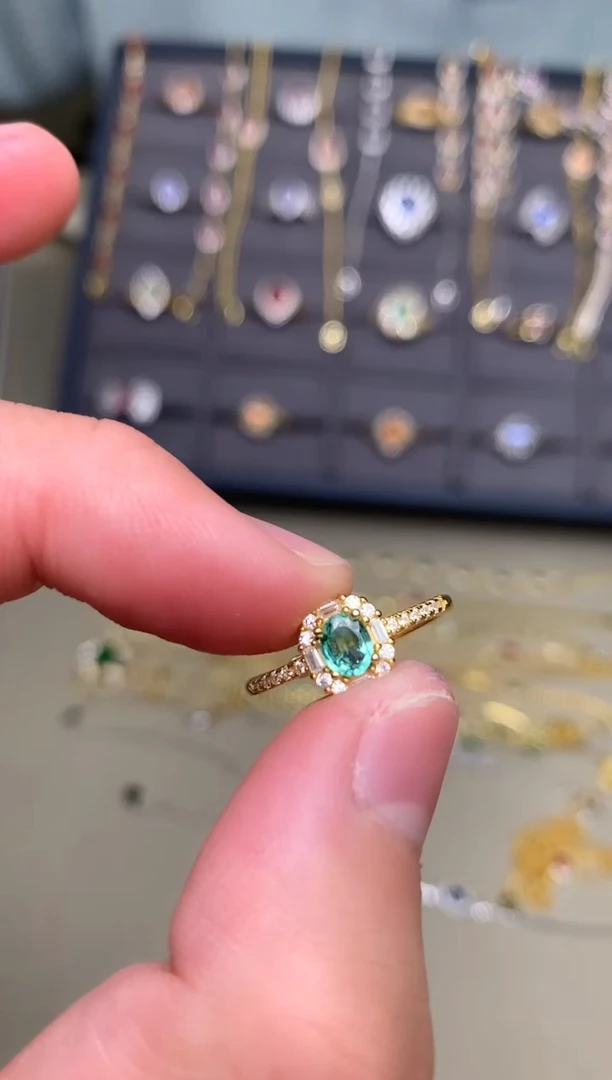 银S925镶嵌戒指祖母绿戒指