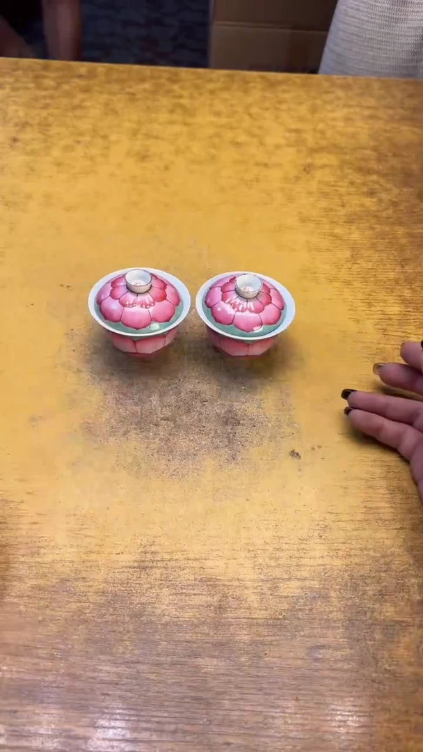 瓷器瓷器瑕疵破破131一对