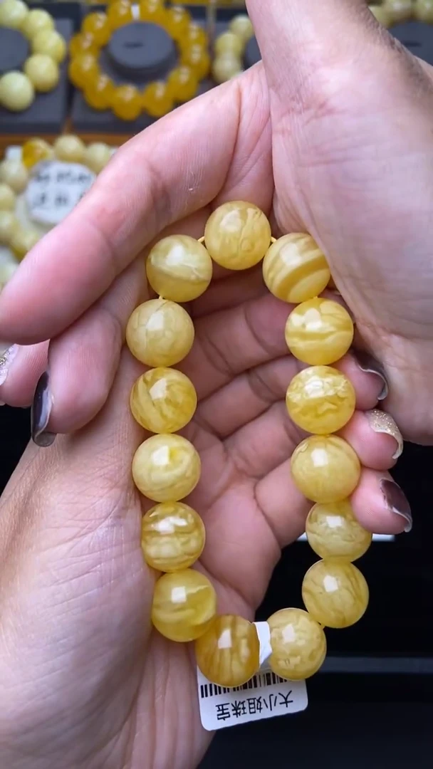 裸石琥珀未镶嵌星筠珠宝78