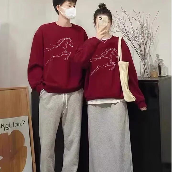 2026马年本命年衣服酒红色卫衣男女秋冬长袖情侣外套加绒加厚年服