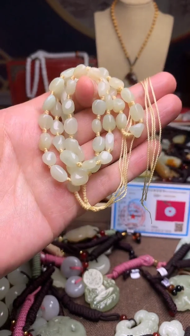 颈饰未镶嵌和田玉新疆料青海料清水和田玉，拍一发一随机发货