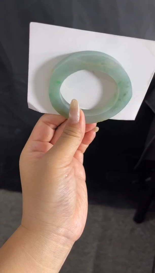 未镶嵌新货定制翡翠贵妃