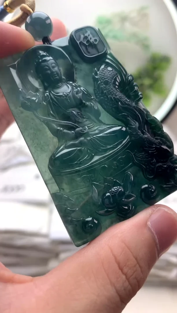 颈饰未镶嵌翡翠大势至