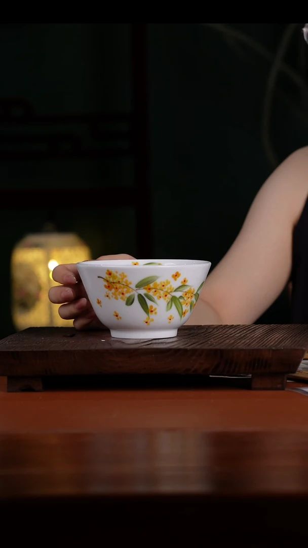 瓷景德镇高温釉中彩马蹄碗直径13高7