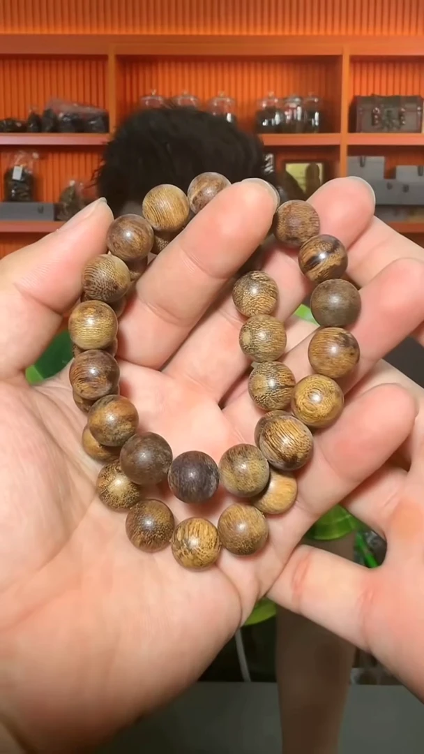 沉香手串13号单圈18g+1.3多样性发一