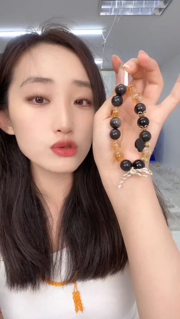 水晶手链未镶嵌天然珠宝多样性发其一