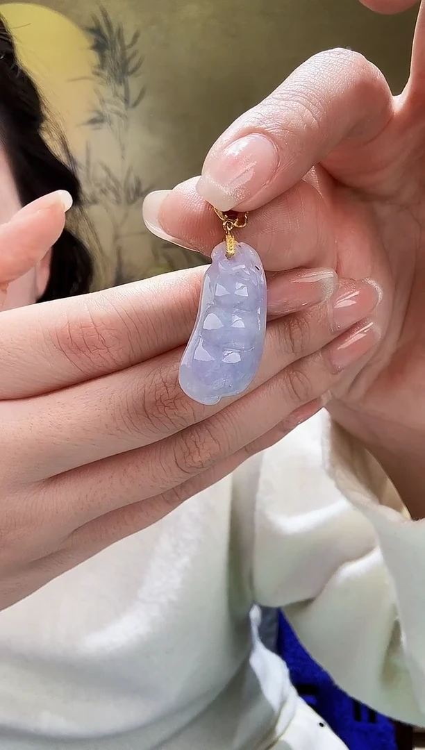 颈饰未镶嵌翡翠吊坠