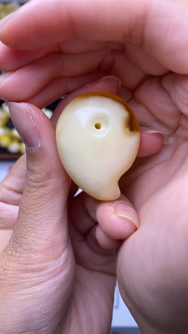 裸石蜜蜡未镶嵌蜜蜡.81