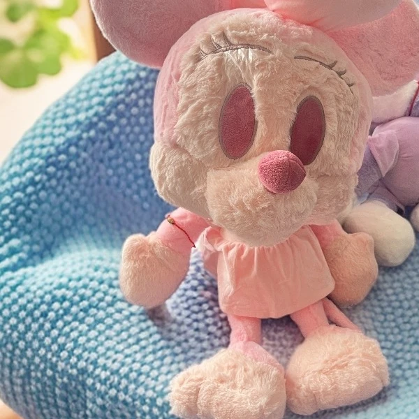 公仔大号玩偶娃娃睡觉抱枕女孩生日礼物（颜色随机）