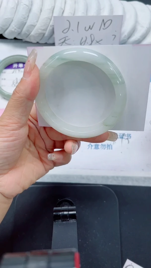 未镶嵌手镯石英质玉215-58