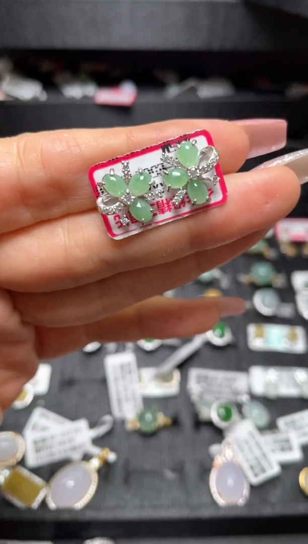 银S925镶嵌戒指翡翠天然翡翠A货