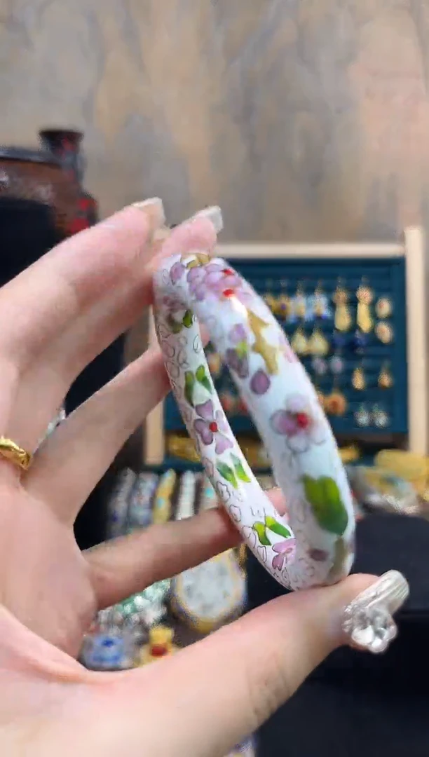 认**脸非遗手工景泰蓝镯子白色