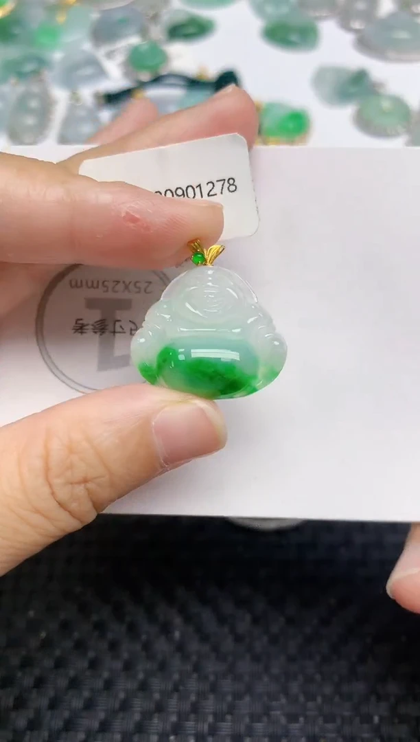 颈饰18K金镶嵌翡翠天然缅甸A货翡翠百元以上9元证书费自理